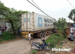 Lái xe mất thăng bằng, hai cô gái bị xe container cán chết