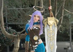 Lyz Brickley gợi cảm với cosplay Tera Online