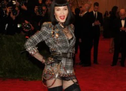 Madonna bị Vogue từ chối vì muốn bán nude đến dạ tiệc