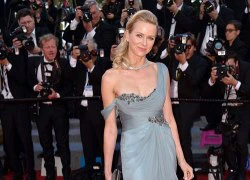 Naomi Watts trễ nải gợi cảm ở Cannes