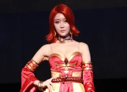 Ngắm cosplay Dota 2 tại gian hàng Nexon