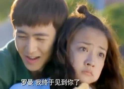 Nichkhun đẩy người đẹp xuống hồ nước vì&#8230; ôm nhầm