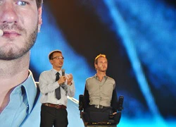 Nick Vujicic giao lưu cùng giới trẻ Sài Gòn