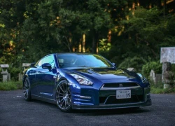 Nissan R35 GT-R - trang bị tối tân