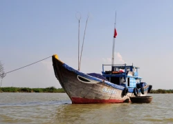 Nơi sông Thu Bồn hòa vào biển lớn