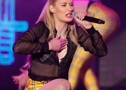 Nữ rapper Iggy Azalea sánh ngang The Beatles trên Billboard