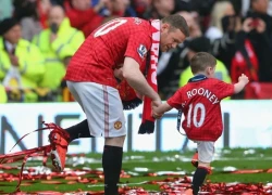 Rooney "cha" là tiền đạo nổi tiếng, Rooney "con" lại mê nhảy nhót