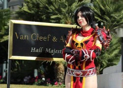 Svetlana Quindt trình làng bộ cosplay Vanessa VanCleef