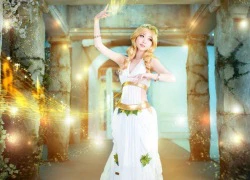 Tomia quyến rũ với cosplay Sona Tiên Nữ