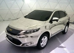 Toyota Harrier chiếc gương di động