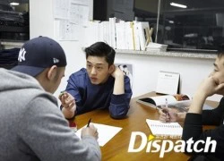 Yoo Ah In đưa tiếng Hàn vào thời trang