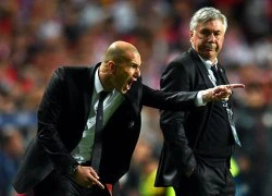 Zidane nóng ruột chỉ đạo trên sân