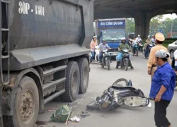 4 luật đòi tăng tuổi hưu trong một kỳ họp!