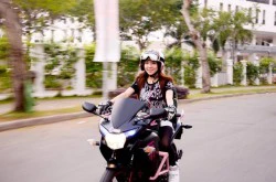 4 nữ biker 9x nổi tiếng với niềm đam mê xe côn tay