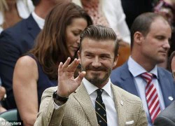 Becks bảnh bao nhiệt tình tham gia "sóng người" trên khán đài Wimbledon