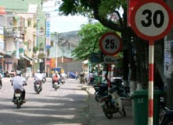 Bộ trưởng Thăng &#8220;dẹp&#8221; biển báo hạn chế tốc độ dưới 40km/h