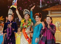 Bốn 'vương miện' gây chao đảo showbiz Việt