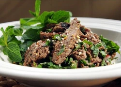 [Chế biến] - Salad bò nướng chua cay