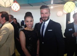 David Beckham xuống tận ghế mời Thu Minh chụp ảnh