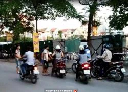 Dở khóc, dở cười chuyện &#8220;trai vẫy&#8221; giữa lòng Hà Nội