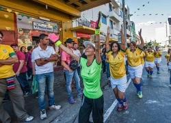 &#8220;Đội bóng trần trụi&#8221; khoe kỹ thuật đá bóng ở World Cup