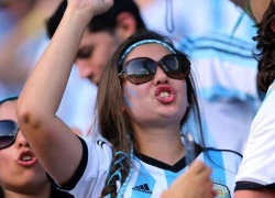 Fan Argentina vỡ òa sau bàn thắng vàng của Messi