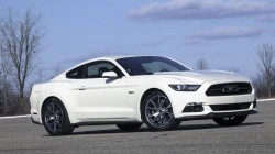 Ford Mustang 2015 có thể nặng hơn thế hệ cũ tới 136kg