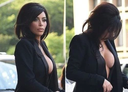 Kim Kardashian thả rông ngực trên phố New York