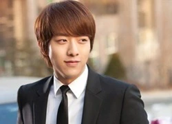 Lee Jung Shin (CNBlue) làm anh em rể của Kwon Sang Woo