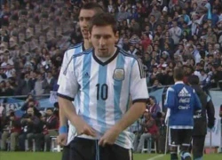 Messi suýt nôn trên sân