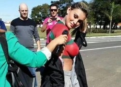 Miss BumBum vẽ body painting chào đón CR7 cùng đồng đội