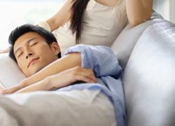 Muốn đánh liều có con với người đẹp vì vợ quá xấu