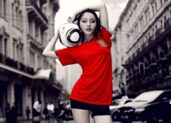 Phan Kim Liên gợi cảm đón World Cup