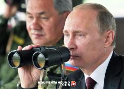 Putin lệnh cho các lực lượng miền Trung "sẵn sàng chiến đấu"