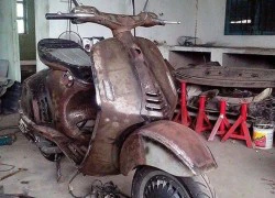 Siêu phẩm Vespa 946 tự chế của thợ Việt gây sốt cư dân mạng