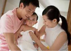 Sốc: Vợ lăng loàn có ba con riêng khác cha