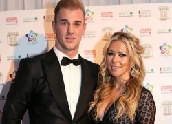 Tháng 6 năm sau, Joe Hart lấy vợ