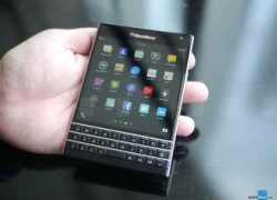 Ảnh thực tế smartphone dáng lạ BlackBerry Passport