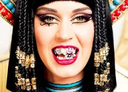 Bản hit của Katy Perry bị kiện là hàng 'nhái'