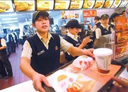 Bê bối thịt "bẩn" của Trung Quốc lan tới cả Starbucks và BurgerKing