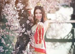 Bỏng mắt với cosplay Ải Mỹ Nhân của Linh Miu