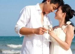 Đàn ông giàu thường thích... phụ nữ ngực bé