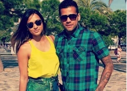 Dani Alves quay lại thời độc thân