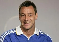 John Terry mang cả bao cao su đi&#8230; du đấu