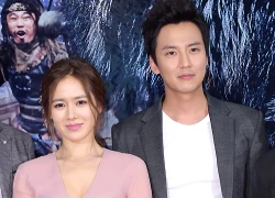 Kim Nam Gil gây tò mò khi tình tứ với Son Ye Jin