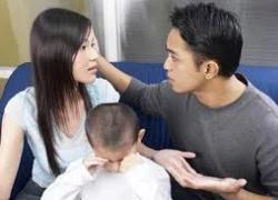 Mới cưới 1 tháng, gái đưa con tới trả cho chồng tôi