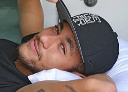 Neymar được đưa về nhà dưỡng thương bằng trực thăng