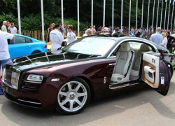 Rolls-Royce bán gần 2.000 xe trong nửa đầu 2014