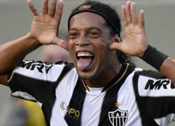 Ronaldinho làm video chia tay Atletico Mineiro