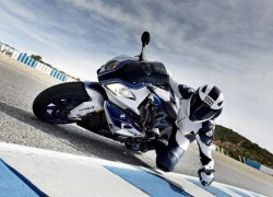 Siêu mô tô BMW HP4 trang bị công nghệ ABS mới